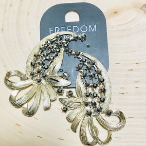 Freedom of Topshop rhinestone earrings ear crawlers new